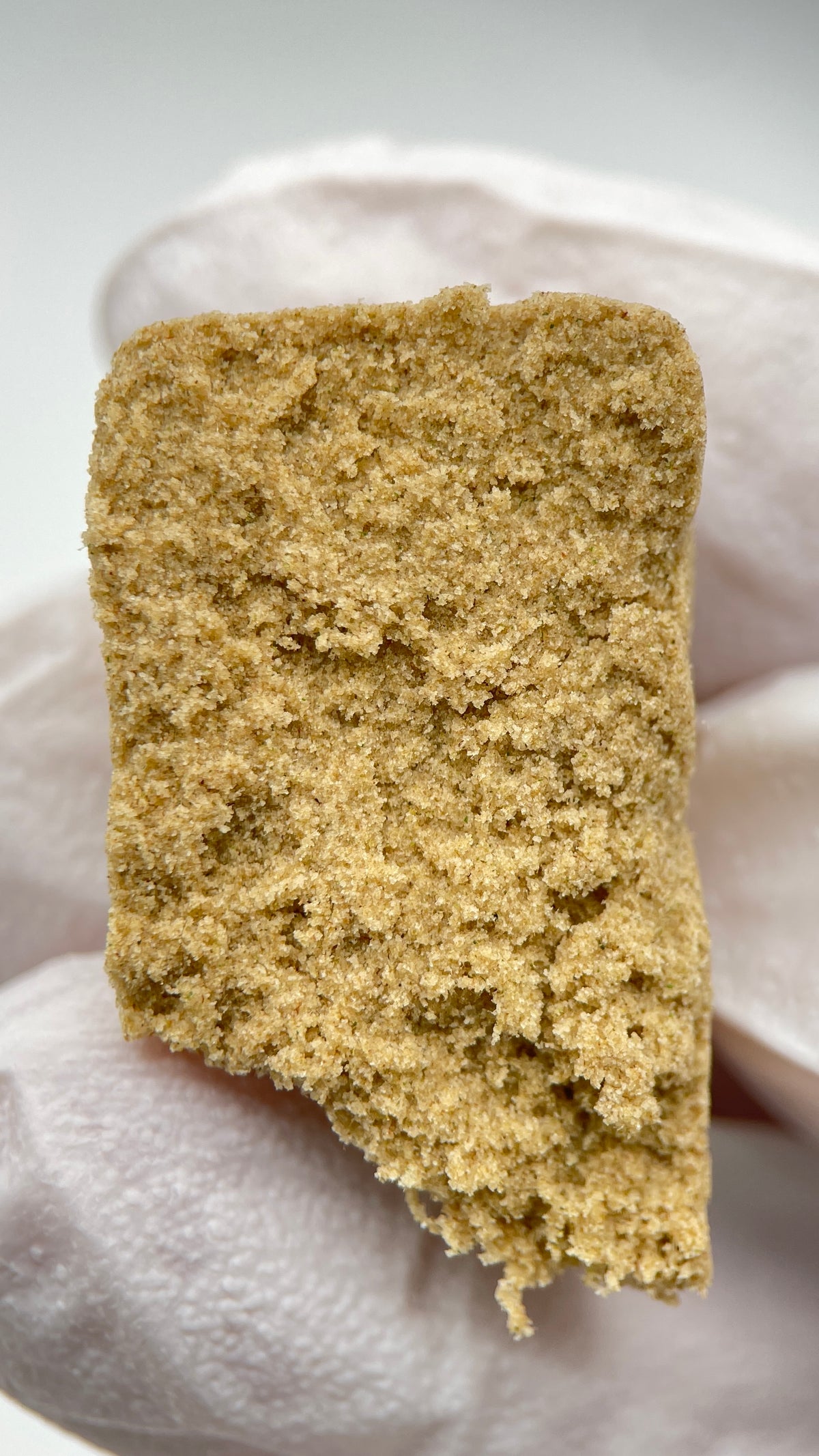 mandarine-groove-premium-cbd-hash-17-cbd
